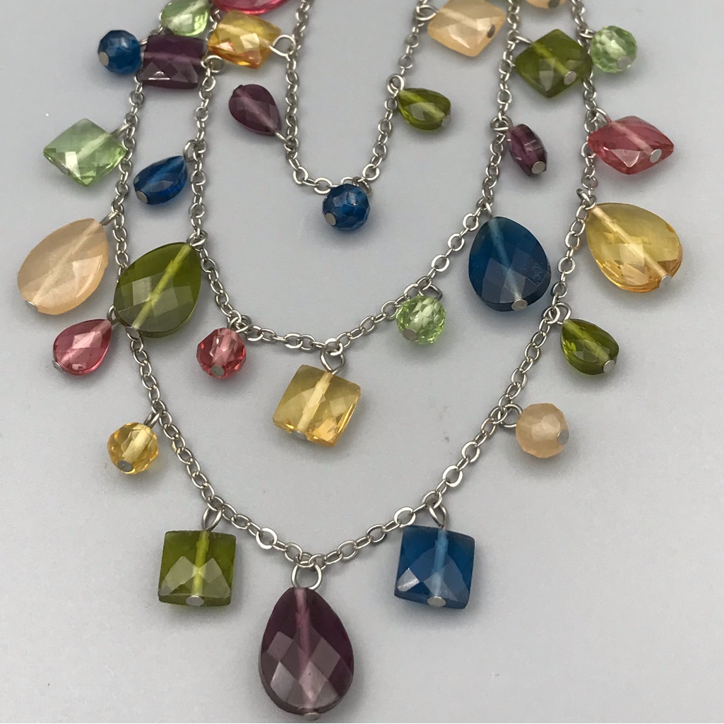 Brooks Brothers 3 Tier Faceted Glass Necklace 55$